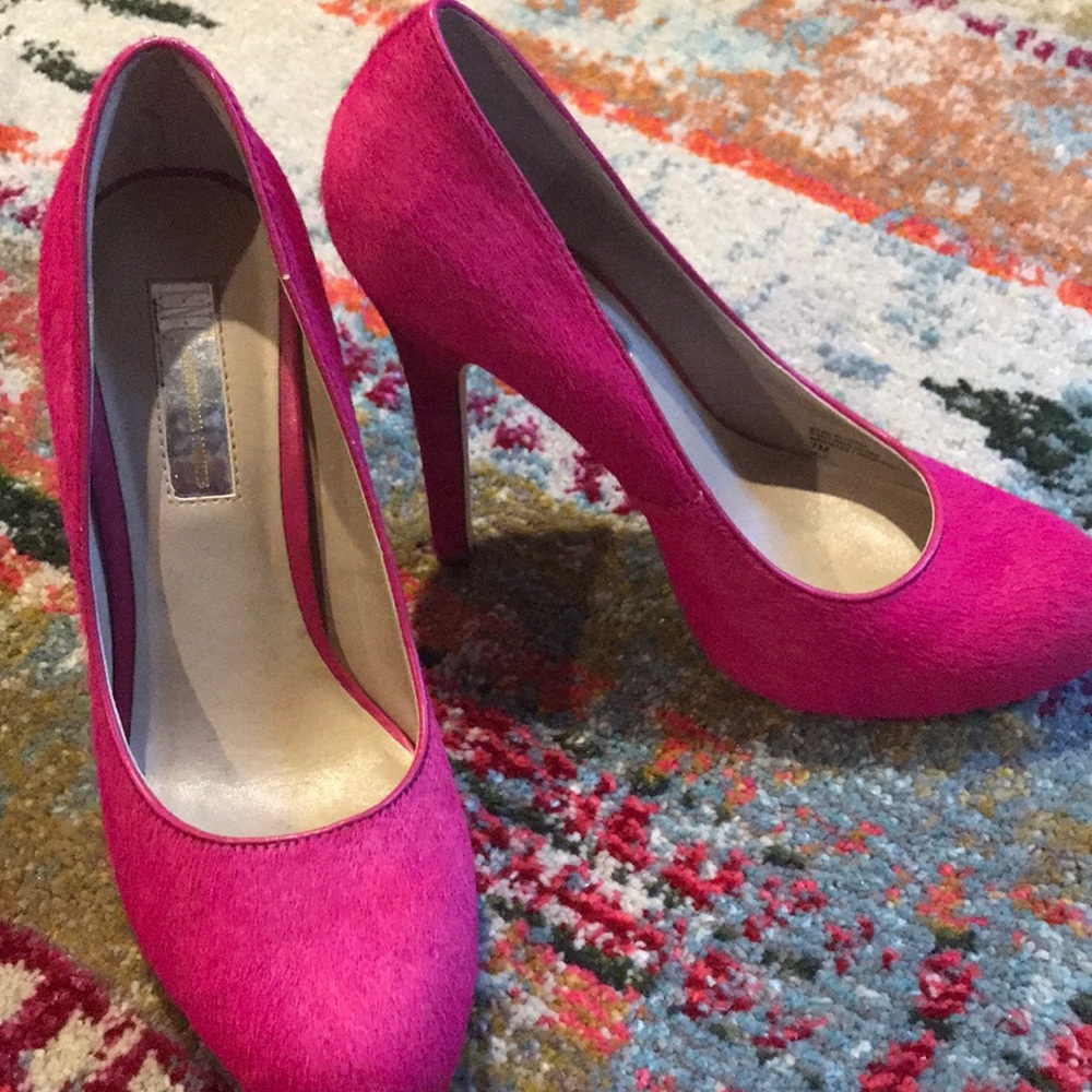 Sassy pink heels!